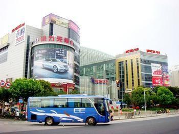 Motel 168 Shanghai Pudong Huinan Metro Station Tesco المظهر الخارجي الصورة