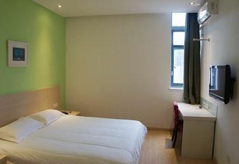 Motel 168 Shanghai Pudong Huinan Metro Station Tesco المظهر الخارجي الصورة